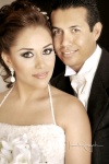 Dra. Nadia Enevi Aguilera Ruiz y Dr. Ricardo Quiroz Ramírez, contrajeron matrimonio en la iglesia del
Sagrado Corazón de Jesús, el diez de julio de 2009, a las 17:00 horas. 

Estudio Laura Grageda