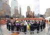 Bomberos, policías y familiares se unen para recordar a las más de dos mil 700 víctimas mortales de los ataques del 11 de septiembre de 2001 contra las Torres Gemelas del Centro Mundial de Comercio (WTC).