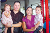 12092009 Roque Márquez e Isabel Garza con sus hijos Roque y Ana Paula.