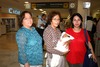 18092009 Guadalupe Benítez y el bebé Arturo Navarro viajaron al D.F., y fueron despedidos por Ofelia Benítez y Gabriela Benítez.