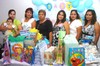 20092009 Rocío Pérez de Bruno junto algunas damas asistentes a su fiesta de canastilla, con motivo del cercano nacimiento de su tercer bebé.