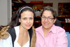 23092009 Francia.  Celina Cepeda Valerio y María de los Ángeles Valerio, por motivo de estudios.