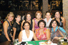 27092009 Irma Medina celebrando su cumpleaños junto a sus amigas.