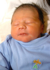 29092009 Bien dormidita fue captada la tierna bebé de horas de nacida.