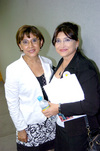 04102009 Magdalena Cuevas y Mary Chuy González.