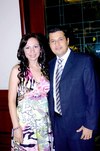 13102009 Javier Reyes y señora.