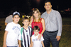 25102009 Héctor y Katy con sus hijos Héctor, Patricio y Fernando.