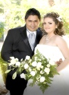 Lic. Jacqueline Navarrete Jáuregui el día de su boda con el Ing. Joel Luis Alba Rodríguez.