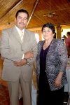 01112009 Luis Palomares Gueta y Estela Gueta de Palomares, hermano y madre de la novia.