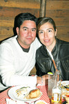 08112009 Guillermo y Elizabeth Urrutia.
