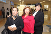 17112009 París. Laura García, Celina Villa y Diana Torres, por cuestión de negocios.