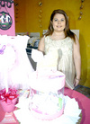 25112009  Lisset Juárez Aguirre el día de su fiesta de canastilla en compañía de su esposo Juan Manuel González y la niña Karyme Rodríguez.