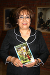 28112009 Nidia Pérez de Cruz en la presentación del libro Cartas y Versos al Cielo.