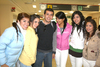 30112009 Puebla. Roberto Lares fue recibido por Citlali Casas, Nuria Maynez, Marcela Rocha, Fernanda Gómez y Victoria Nevárez.