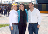 30112009 Claudia Gutiérrez, Wendolyne Ceniceros y Eduardo Vega.
