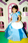 07122009 Nidia Elena Núñez lució muy linda como la princesa Cenicienta, en su tercer cumpleaños.