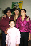 15122009 Cande y Oly junto a Silvia Eugenia Ramírez Soto, en su fiesta prenupcial.