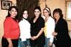 20122009 Norma León Domínguez en su fiesta de canastilla, acompañada por sus anfitrionas: Maricruz de Fernández, Montserrat de Orozco, Carolina de Gaucín y Lupita de Gaucín.