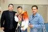 29122009 Japón. El boxeador Tomoki Kameda llegó a La Laguna y fue recibido por Enrique Soto y Héctor Sánchez.