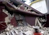 El sismo tuvo epicentro a 15 kilómetros (10 millas) al oeste de Puerto Príncipe a una profundidad de 8 kilómetros (5 millas).