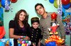 10012010 Tres años de edad cumplió Rubén Alejandro Cerros Rodríguez, le ofrecieron una piñata sus padres Sara y Rubén.