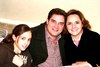 10012010 Mario y Esther de Lozoya con sus hijas Andrea y Daniela.