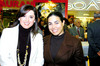 17012010 María del Roble Cerecero y María del Roble Barret.