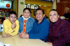 28012010 Familia. Janeth Carrillo, Mariano Carrillo, Gabriela de la Torre y José Miguel Carrillo.