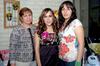 29012010 Wendy Vanesa Carrillo Barraza en su despedida de soltera que le ofreció su mamá Ángeles Barraza Soto y Perla Carrillo.