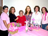13022010 Juanita Díaz Vda. de Rodríguez celebró su cumpleaños 90 en compañía de sus hijos, nietos y bisnietos.