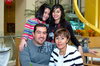 24022010 Familia. Samuel y Nancy con sus hijas Daniela y Sayma.