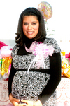 11032010 Karina Edith Mejía de Mendoza será mamá de un varoncito.