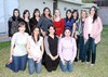 20032010 Karina Edith Mejía de Mendoza en compañía de un grupo de damas, asistentes a su fiesta de regalos para bebé.