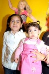 20032010 Fernanda y Ángela Luna Giacomán, durante su festejo de cumpleaños en el que celebraron sus seis y primer año de vida, respectivamente.