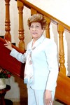 20032010 Lucía Morado de Carlos en compañía de familiares en su fiesta de canastilla.