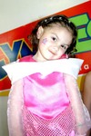 21032010 Valeria Azeneth Reyes lució muy linda como princesa en su cumpleaños número tres.