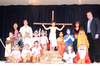 01042010 Con fe. Los niños de preescolar de conocido colegio, personificaron un Vía Crucis viviente.