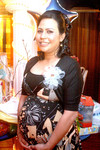 08042010 Janeth Reyes de López, recibió regalos en la fiesta de canastilla que le ofreció Mary Flores de López.