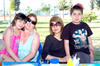 10042010 Sandra, Sofi, Diana y Alejandro.