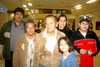 10042010 México. Alfredo López dijo adiós a la familia Saldaña Pinto y su hermana Irma.