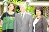 18042010 Bienvenido. El embajador de Palestina en México, Said Hamad, acompañado de Karina Ortiz, Carine Alid y Ángel de la Campa.