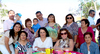 30042010 Mariana y Alex acompañados de sus abuelos, tíos y papás: Altagracia, Julia, Gloria, Xóchitl, Mari, Licha, Norma, Ronnie, Ernesto, Mónica, Jorge y Sofía.