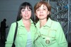 02052010 Silvia González de Dávila y Sara de Juárez, del Club Rotario Torreón Campestre.