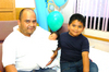 08052010 Jonathan Gerardo Garay Cabral con su papá Fernando Garay.