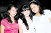 08052010 Tania Manzur, la pequeña Sonia Rodríguez y Allyson Flaherty.
