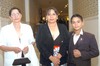 21052010 Gabriela Hernández, Celia Hernández y Jonathan Ramírez.