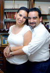 02062010 Salma Sabag de Hernández fue festejada en su cumpleaños por su esposo José de Jesús Hernández.