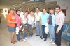 16062010 Cancún. Carlos Tascon se despidió de Mariana Guerra, ya que viajó por una cuestión laboral.