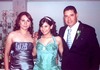 21062010 Ximena Gabriela en su festejo de XV años con sus papás Sra. Araceli Basurto e Ing. Jorge Alberto Coronado Hernández.