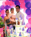 20062010 Marlene Alejandra acompañada por sus papás y sus hermanos Edith Vanessa y Miguel Ángel de la Rosa.